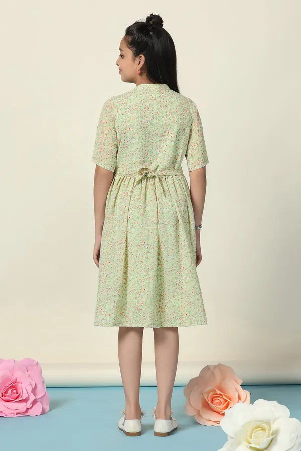 Pista_Georgette_Floral_Printed_Fit_And_Flare_Knee_Length_Dress_For_Girls