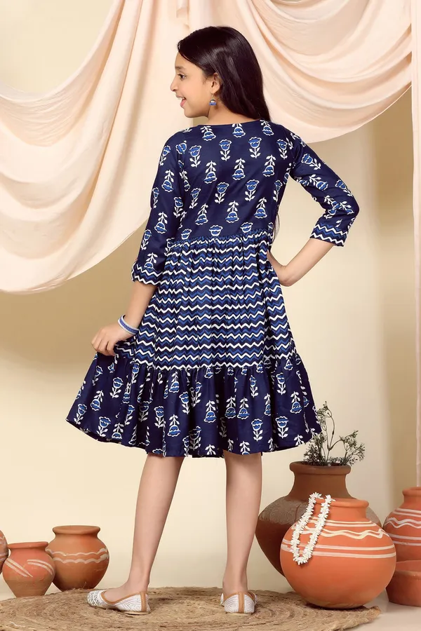 Blue_Slub_Floral_Printed_Knee_Length_Dress_For_Girls