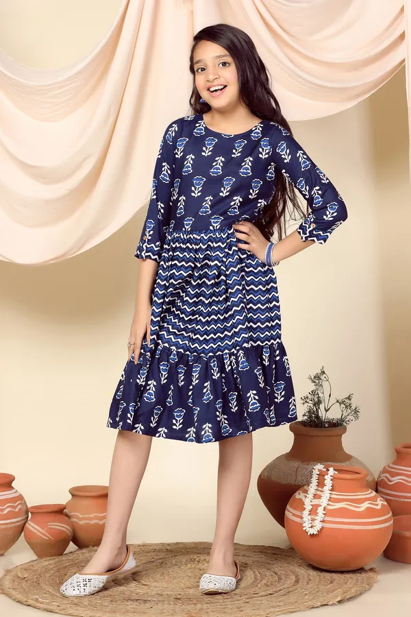 Blue_Slub_Floral_Printed_Knee_Length_Dress_For_Girls
