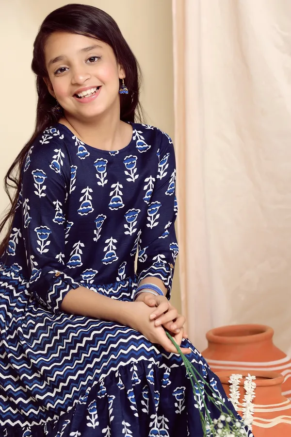 Blue_Slub_Floral_Printed_Knee_Length_Dress_For_Girls