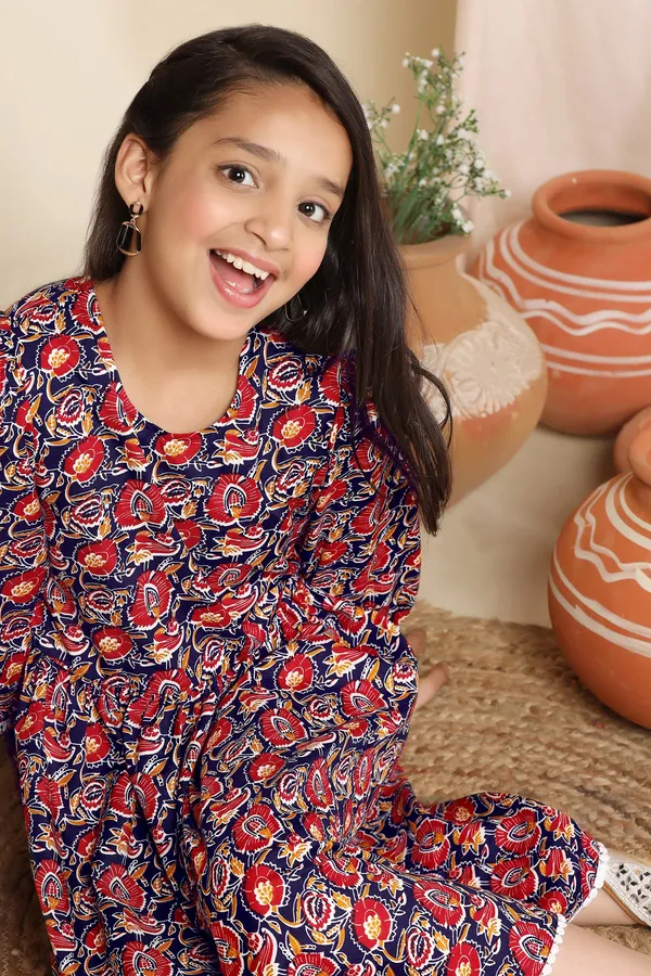 Blue_Slub_Floral_Printed_Knee_Length_Dress_For_Girls