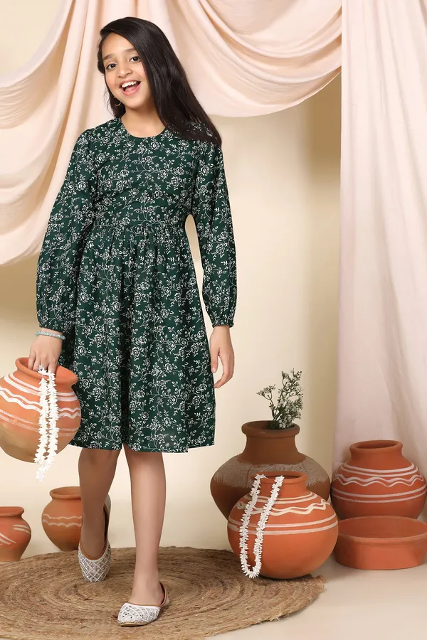 Green_Slub_Cotton_Floral_Printed_Knee_Length_Dress_For_Girls