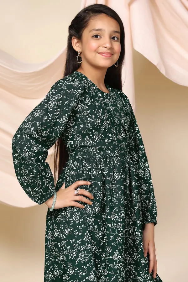 Green_Slub_Cotton_Floral_Printed_Knee_Length_Dress_For_Girls