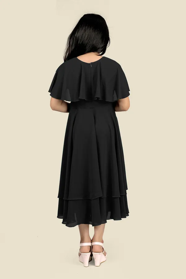 Black_Georgette_Solid_Fit_And_Flare_Knee_Length_Dress_For_Girls