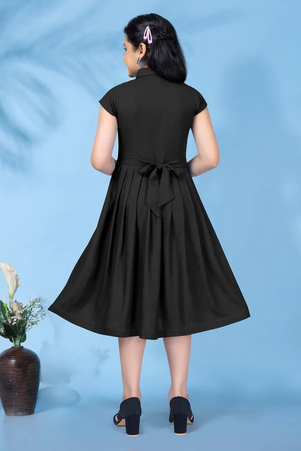 Black_Biscuit_Cotton_Slub_Front_Fastening_Fit_And_Flare_Knee_Length_Dress_For_Girls