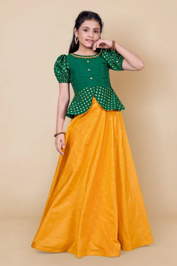 Green_Taffeta_Foil_Printed_Readymade_Lehenga_Choli_For_Girls