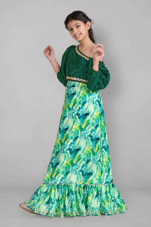 Green_Taffeta_Readymade_Solid_Crop_Top_And_Printed_Lehenga_For_Girls