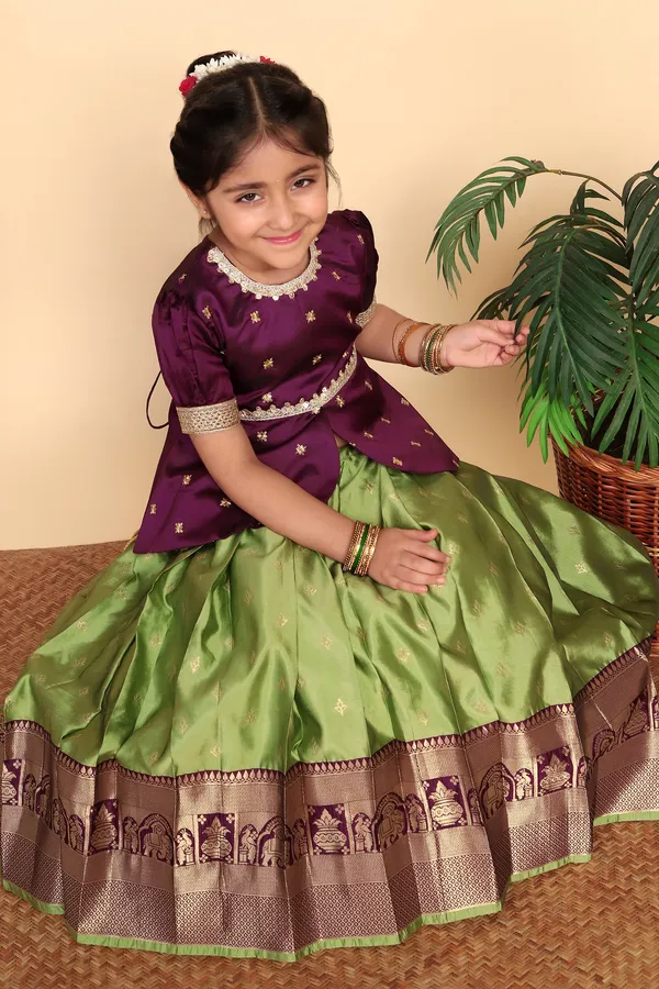 Purple_Jacquard_Work_Lehenga_Choli_Set_For_Girls