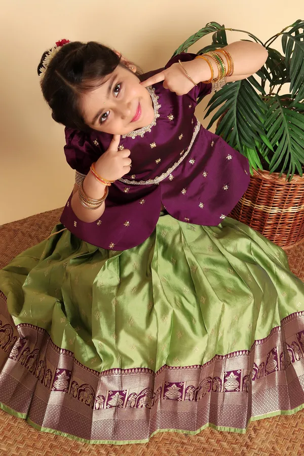 Purple_Jacquard_Work_Lehenga_Choli_Set_For_Girls