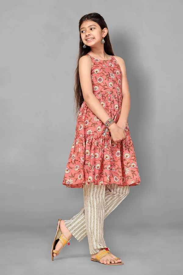Peach_Floral_Printed_Cotton_Kurta_With_Pant_Set_For_Girls