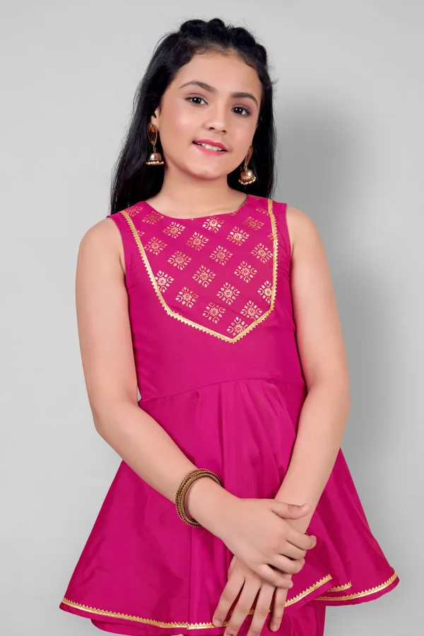 Pink_Taffeta_Foil_Pattern_Top_And_Solid_Sharara_Clothing_Set_For_Girls