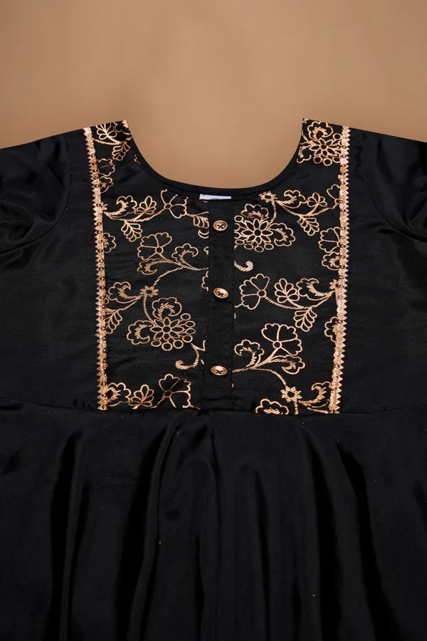 Black_Taffeta_Foil_Pattern_Top_And_Solid_Sharara_Clothing_Set_For_Girls
