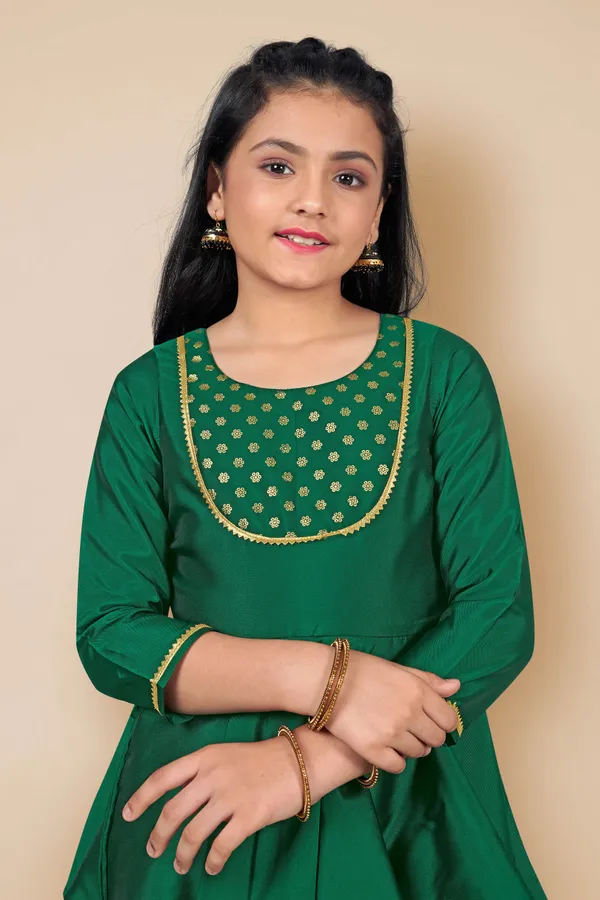 Green_Taffeta_Foil_Printed_Peplum_Kurta_With_Solid_Dhoti_Set_For_Girls