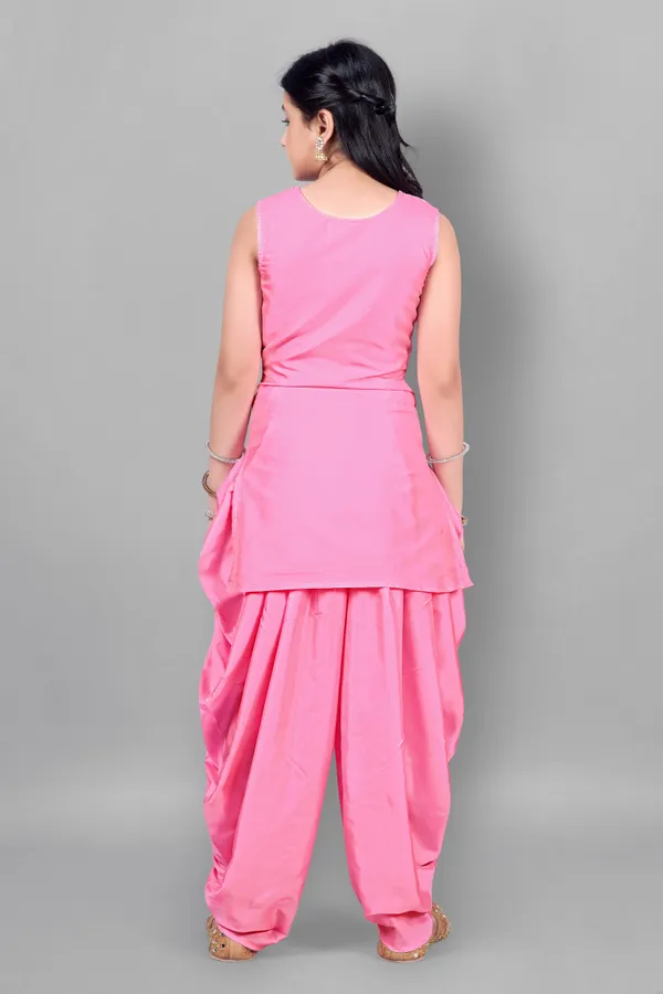 Pink_Taffeta_Solid_Pattern_Kurta_Dhoti_And_Dupatta_Set_For_Girls