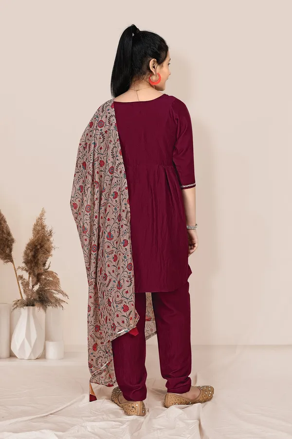 Wine_Chinnon_Solid_Kurta_Pant_And_Dupatta_Set