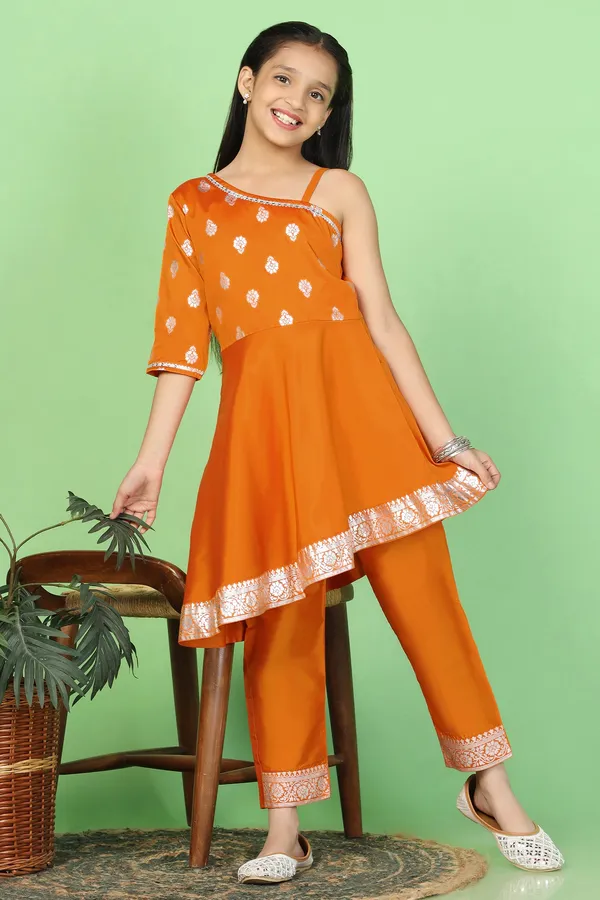 Orange_Taffeta_High_Low_Kurta_And_Pant_Suit_Set_For_Girls
