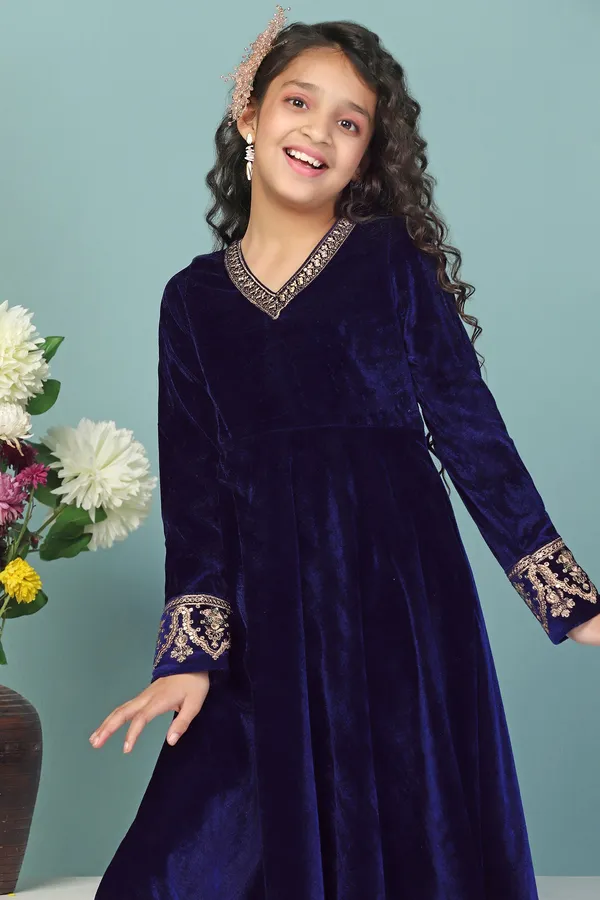 Navy_Blue_Solid_Velvet_Kurta_With_Salwar_Set_For_Girls