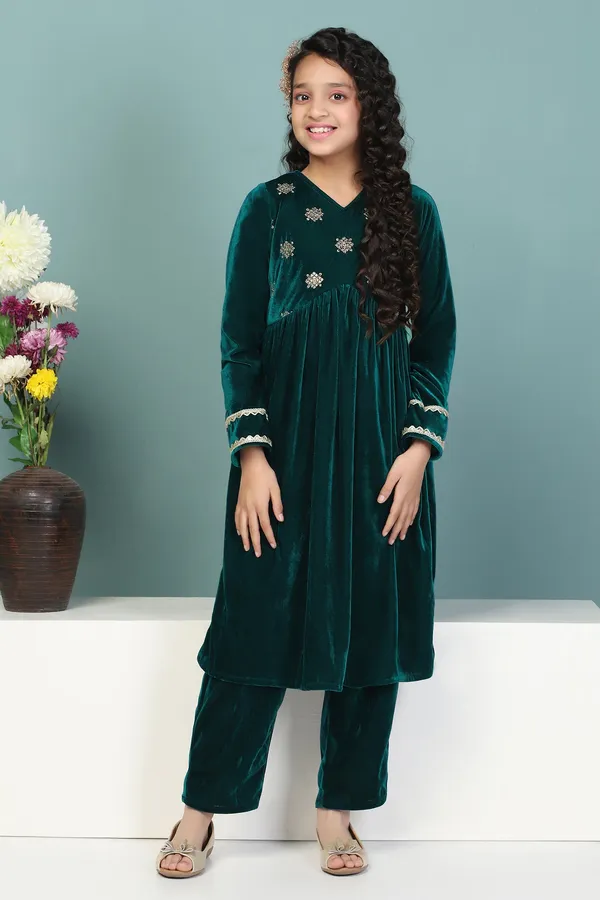 Rama_Velvet_Solid_Ankle_Length_Empire_Waist_Kurta_With_Trouser_Set_For_Girls