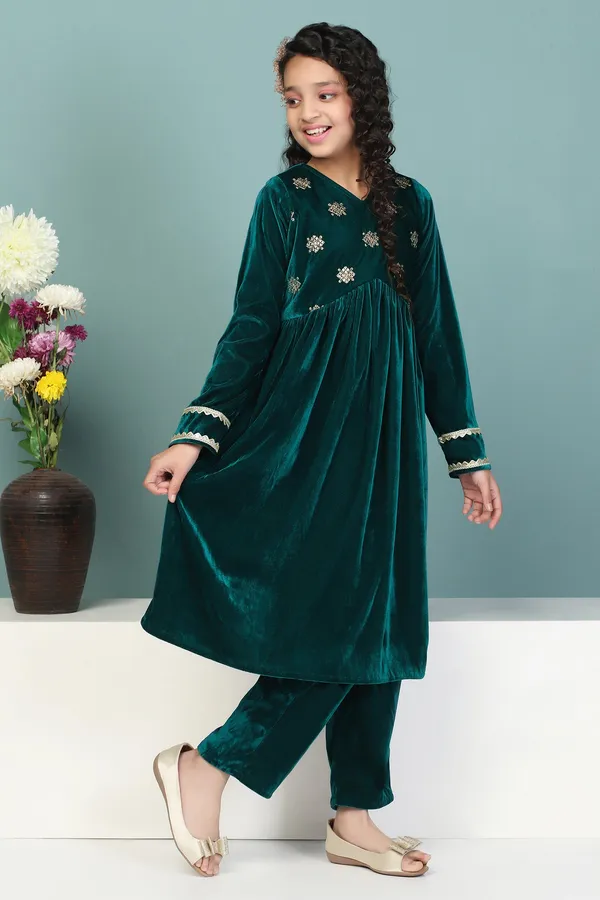 Rama_Velvet_Solid_Ankle_Length_Empire_Waist_Kurta_With_Trouser_Set_For_Girls