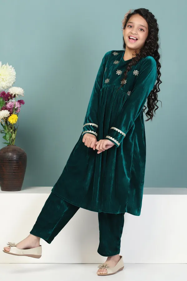 Rama_Velvet_Solid_Ankle_Length_Empire_Waist_Kurta_With_Trouser_Set_For_Girls