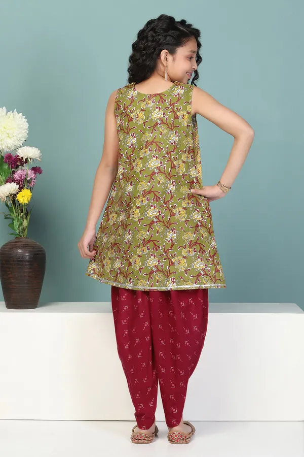 Olive_Floral_Printed_Cotton_Kurta_With_Dhoti_Set_For_Girls