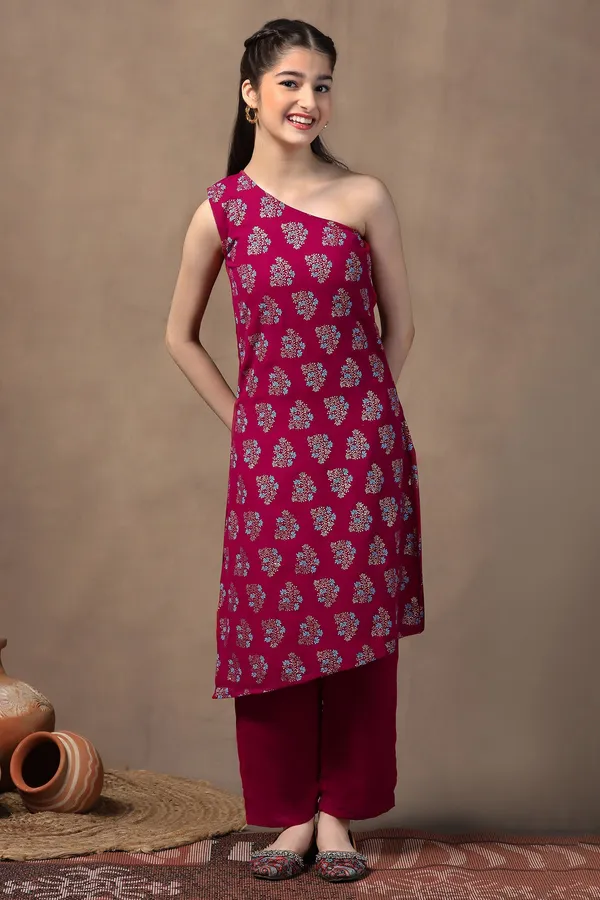 Rani_Blooming_Georgette_Straight_Foil_Print_Kurta_With_Pant_Set_For_Girls