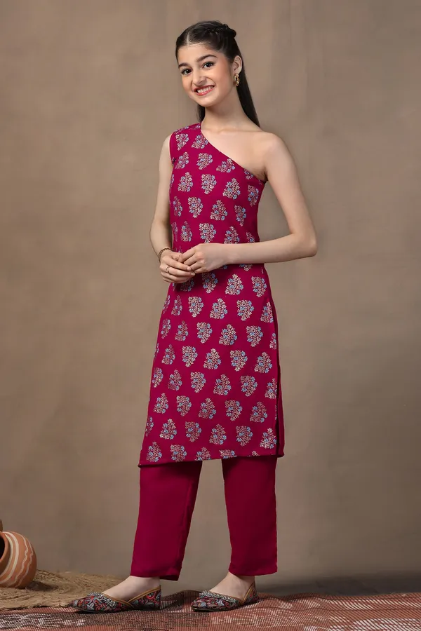 Rani_Blooming_Georgette_Straight_Foil_Print_Kurta_With_Pant_Set_For_Girls