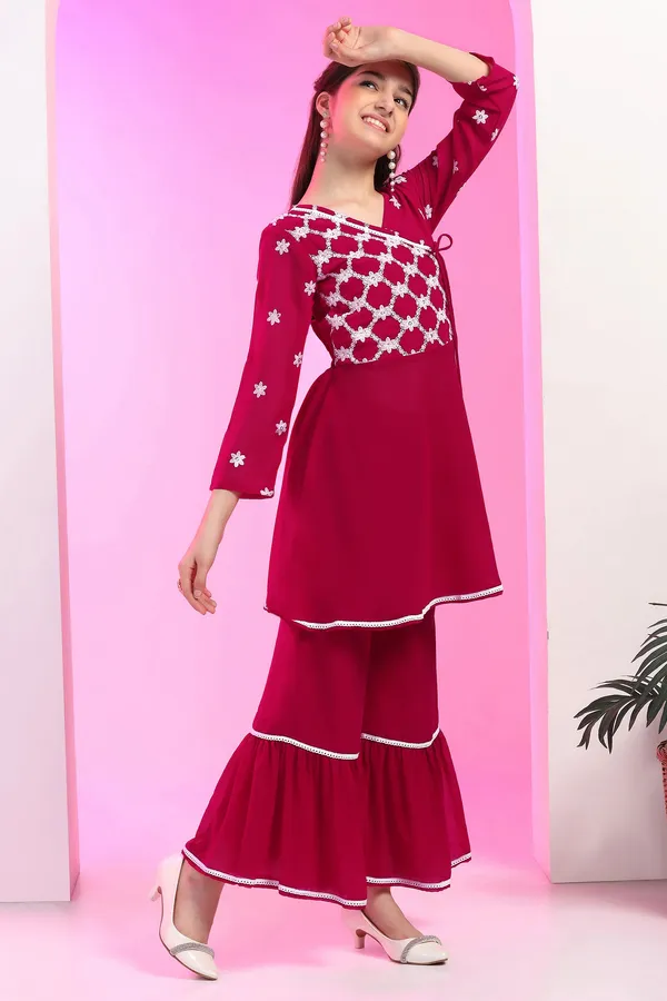 Rani_Georgette_Embroidered_Knee_Length_A-Line_Kurta_With_Sharara_Set_For_Girls