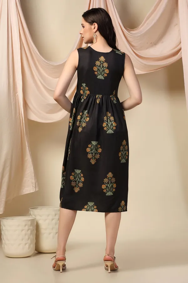 Black_Slub_Floral_Print_Knee_Length_Dress_For_Women