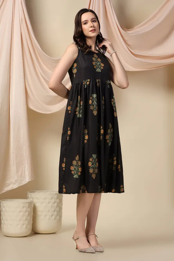 Black_Slub_Floral_Print_Knee_Length_Dress_For_Women