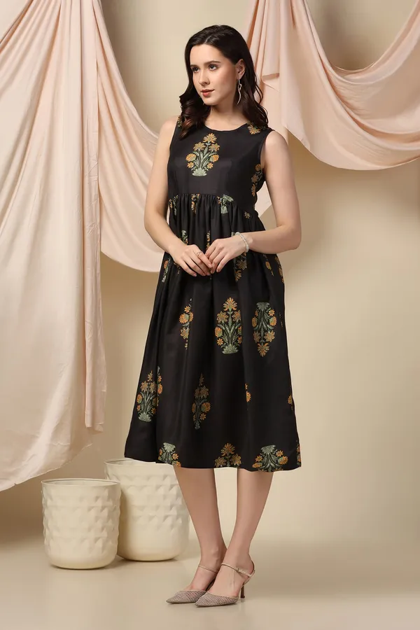 Black_Slub_Floral_Print_Knee_Length_Dress_For_Women