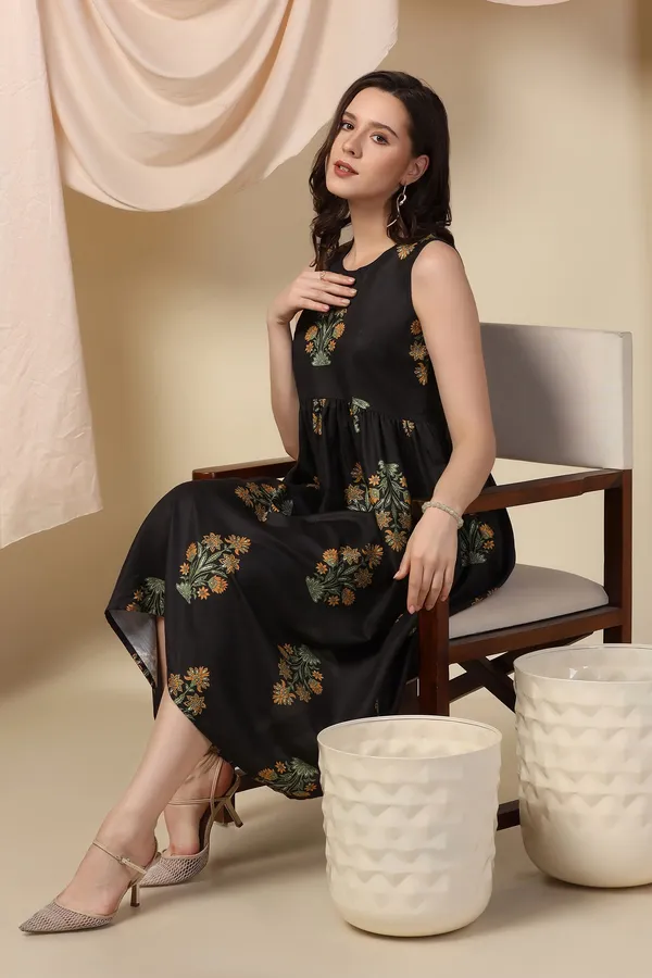 Black_Slub_Floral_Print_Knee_Length_Dress_For_Women