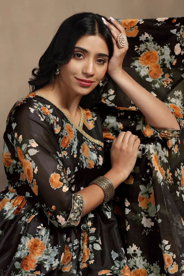 Black_Tabby_Organza_Gathered_Floral_Print_A-Line_Maxi_Dress_With_Dupatta_Set_For_Women