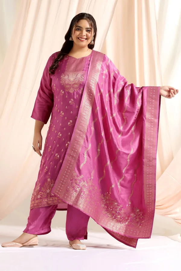 Lilac_Plus_Size_Lilac_Dola_Silk_Jacquard_Work_Kurta_Set_With_Dupatta_For_Women