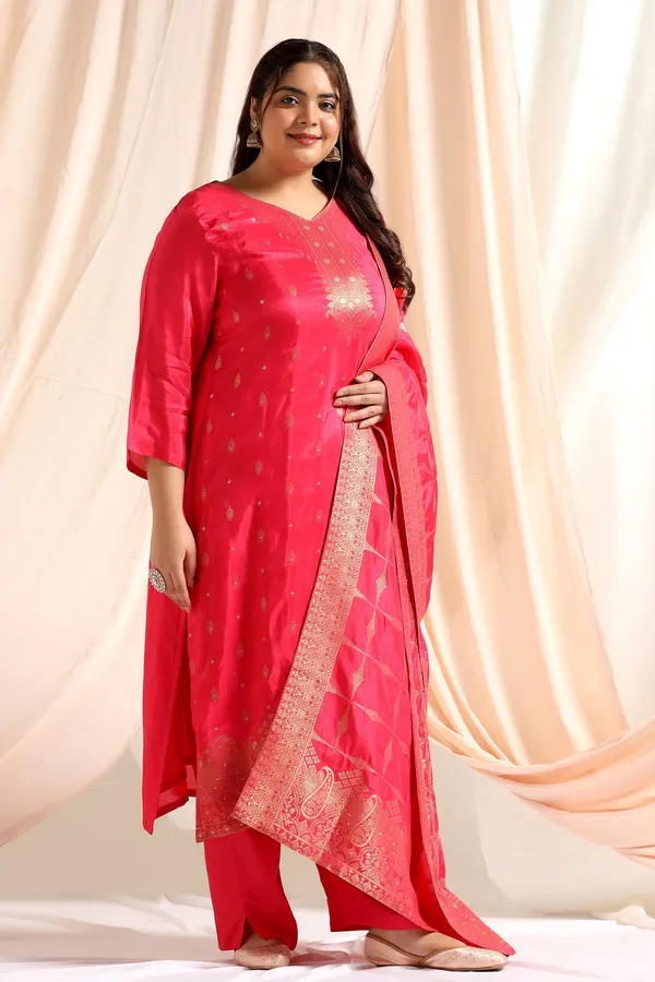 Rani_Plus_Size_Rani_Dola_Silk_Jacquard_Work_Kurta_Set_With_Dupatta_For_Women