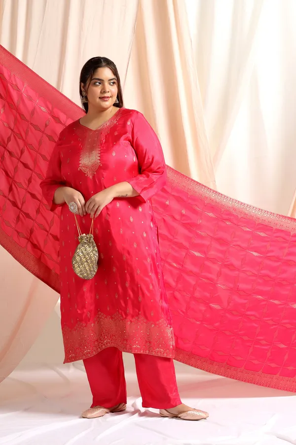 Rani_Plus_Size_Rani_Dola_Silk_Jacquard_Work_Kurta_Set_With_Dupatta_For_Women