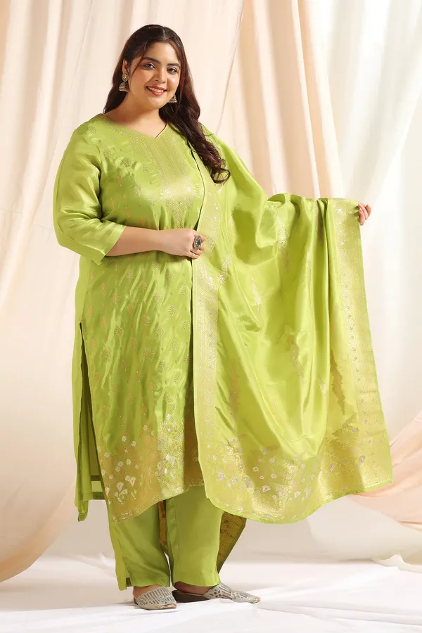 Light_Green_Plus_Size_Dola_Silk_Jacquard_Work_Kurta_Set_With_Dupatta_For_Women