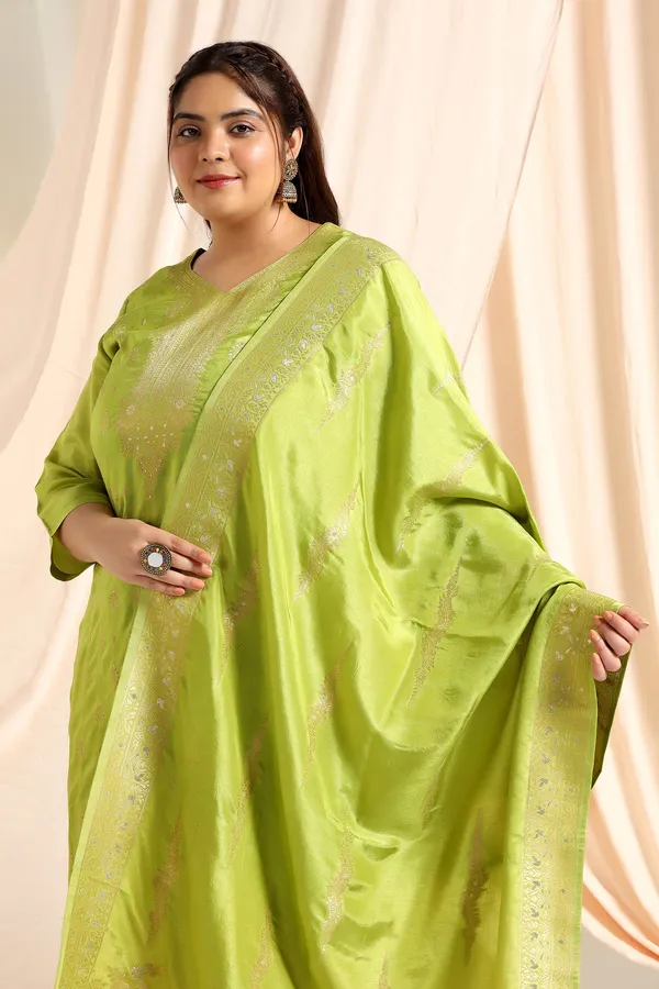 Light_Green_Plus_Size_Dola_Silk_Jacquard_Work_Kurta_Set_With_Dupatta_For_Women