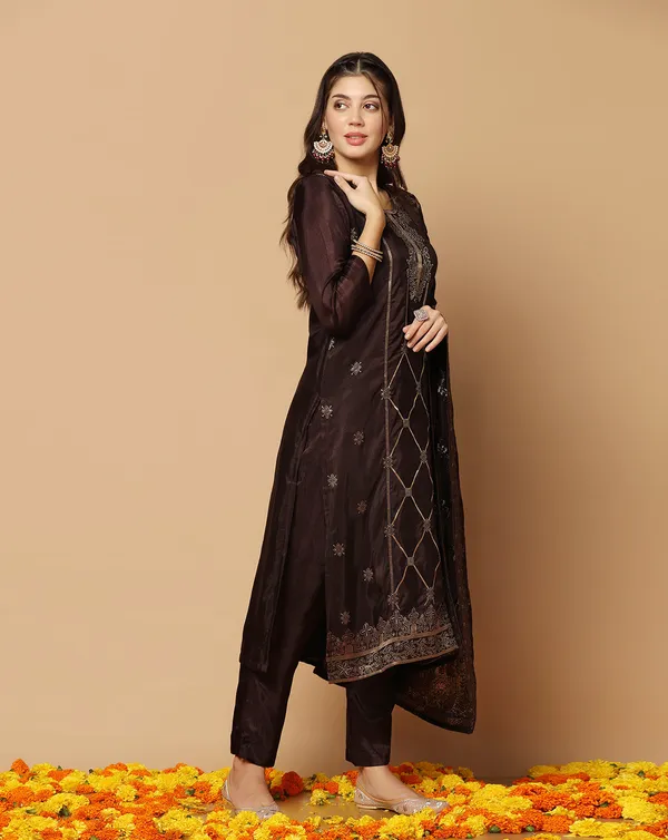 Brown_Dola_Silk_Jacquard_Work_Kurta_Set_With_Dupatta_For_Women