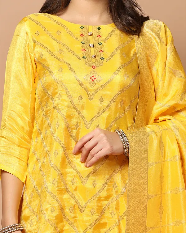 Yellow_Dola_Silk_Jacquard_Work_Kurta_Set_With_Dupatta_For_Women