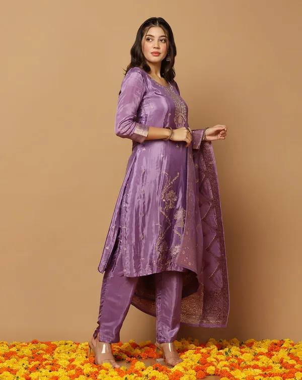 Lavender_Dola_Silk_Jacquard_Work_Kurta_Set_With_Dupatta_For_Women