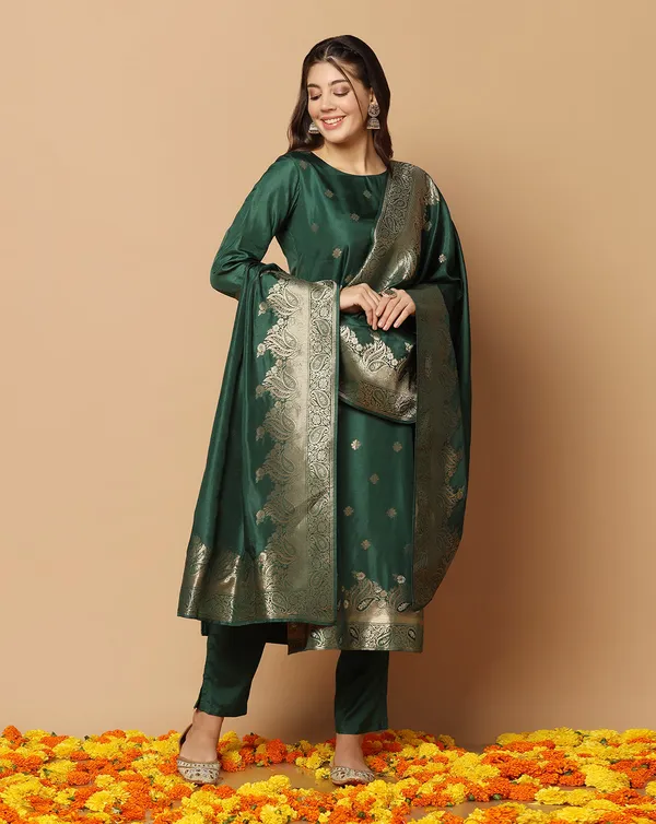 Dark_Green_Jacquard_Kurta_And_Pant_Set_With_Dupatta