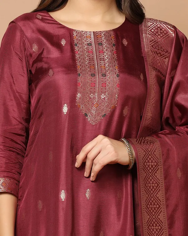 Wine_Jacquard_Kurta_And_Pant_Set_With_Dupatta