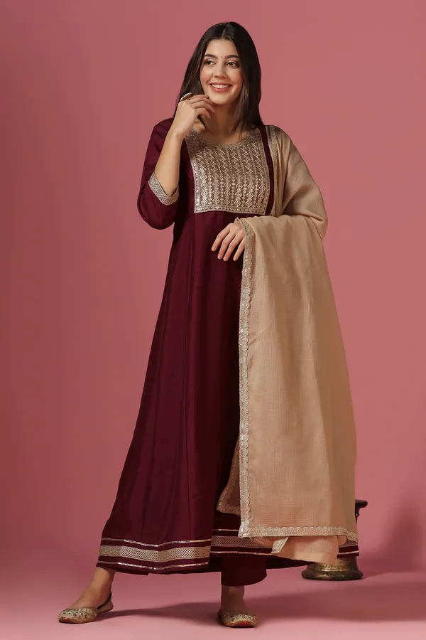 Maroon_Embroidered_Kurta_And_Pant_Set_With_Dupatta