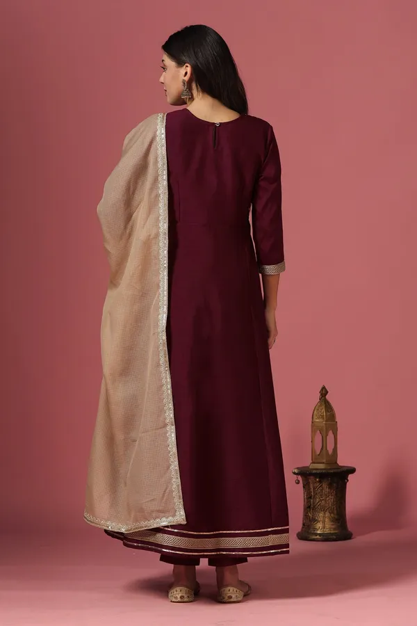 Maroon_Embroidered_Kurta_And_Pant_Set_With_Dupatta