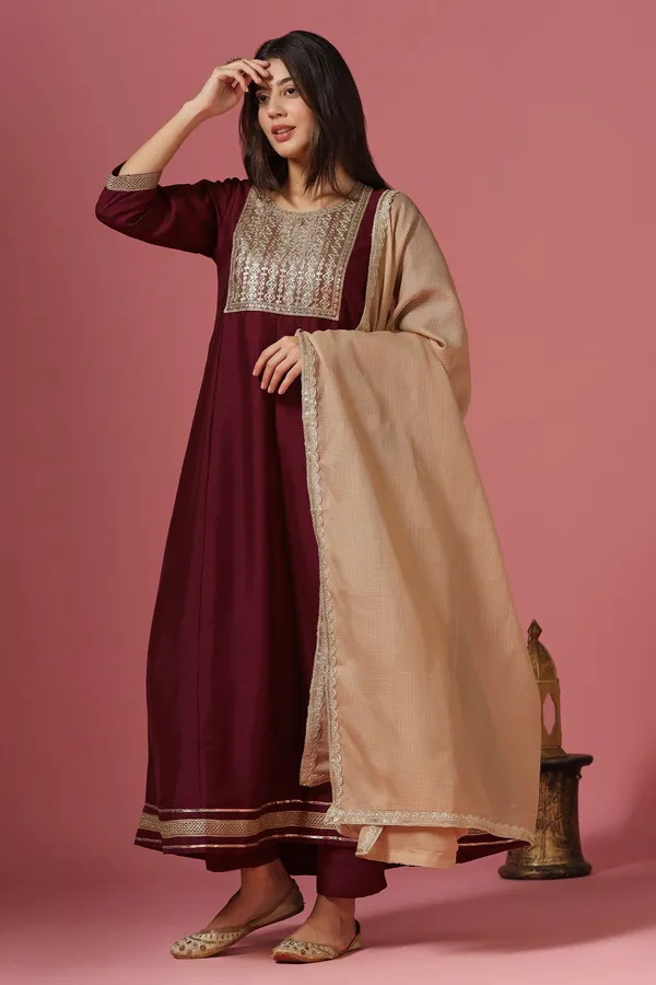 Maroon_Embroidered_Kurta_And_Pant_Set_With_Dupatta