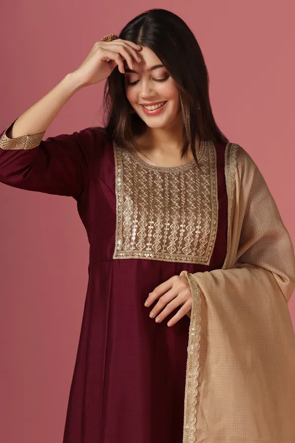 Maroon_Embroidered_Kurta_And_Pant_Set_With_Dupatta