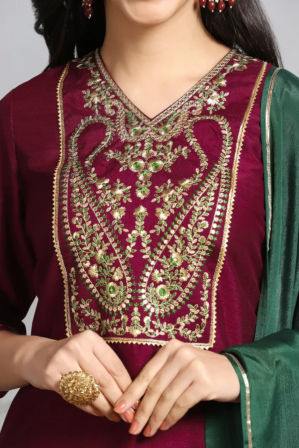 Maroon_Embroidered_Kurta_With_Pant_And_Dupatta_Set