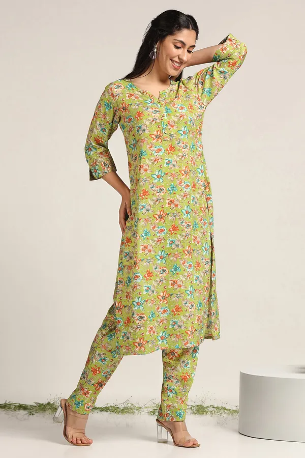 Parrot_Floral_Print_Kurta_With_Pant_Set