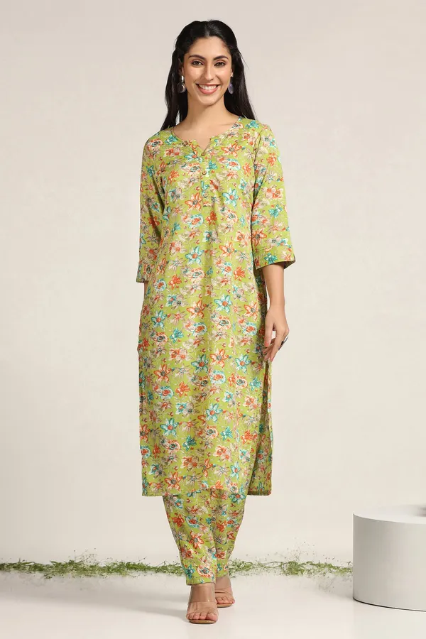 Parrot_Floral_Print_Kurta_With_Pant_Set